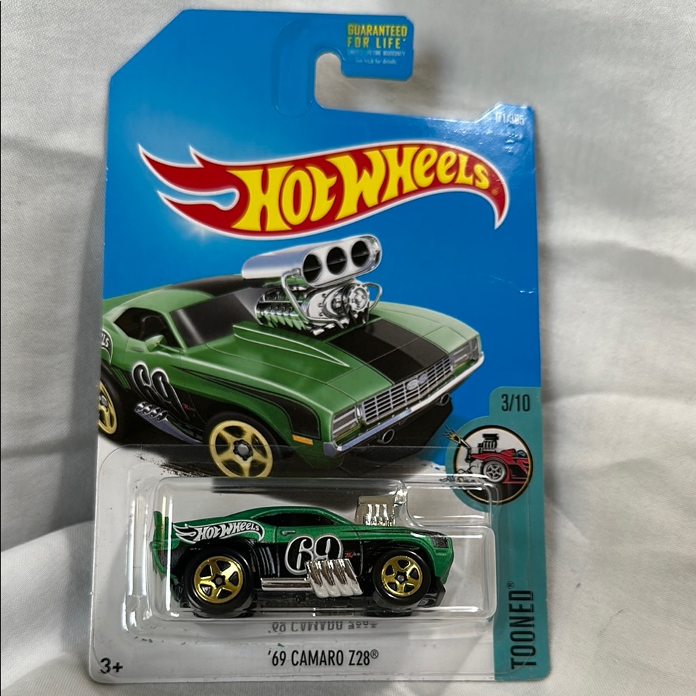Hot Wheels Green '69 Chevy Camaro Z28 Tooned Car